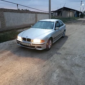 BMW E39 1998