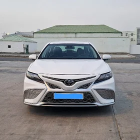 Toyota Camry 2023