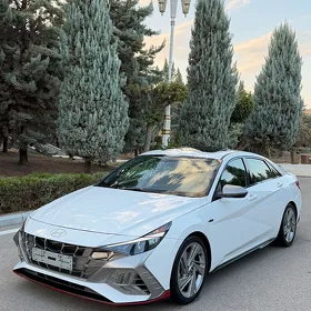 Hyundai Elantra 2023