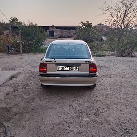 Opel Vectra 1992