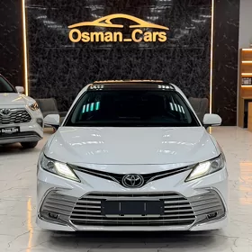 Toyota Camry 2022