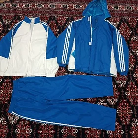 Спортивный костюм