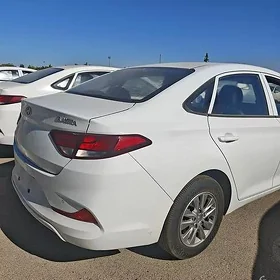 Hyundai Elantra 2021