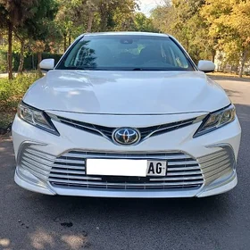 Toyota Camry 2022