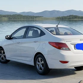 Hyundai Accent 2016