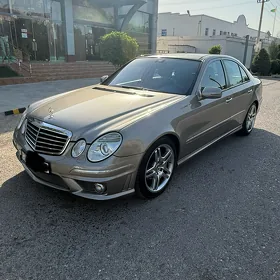 Mercedes-Benz E320 2004