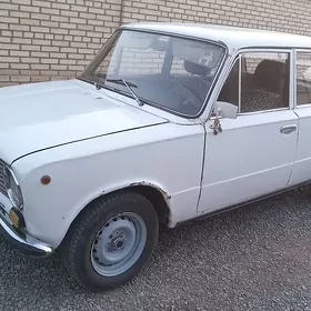 Lada 2104 1980