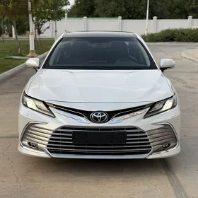 Toyota Camry 2023