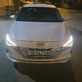Hyundai Elantra 2023