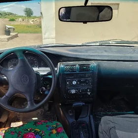Toyota Corona 1995