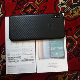телефон MI 2 Lite 64 gb