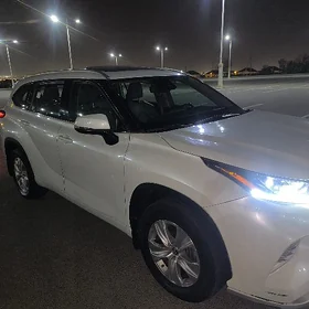Toyota Highlander 2022