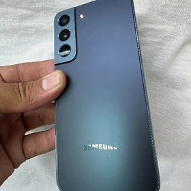 Samsung S22