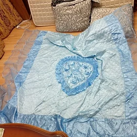 продам подушки и покрыала