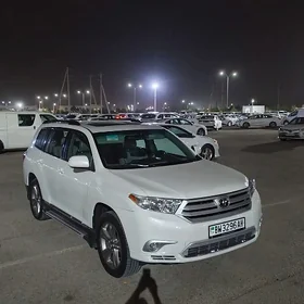 Toyota Highlander 2011