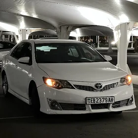 Toyota Camry 2012