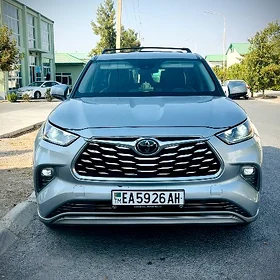 Toyota Highlander 2024