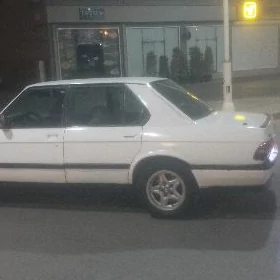 BMW 520 1987