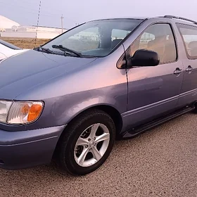 Toyota Sienna 2002