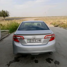 Toyota Camry 2014
