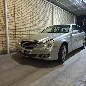 Mercedes-Benz E320 2003