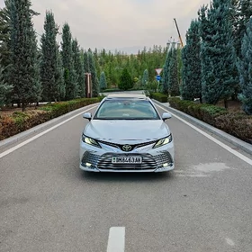 Toyota Camry 2018