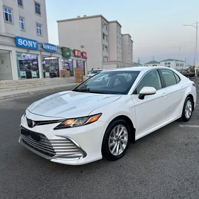Toyota Camry 2023
