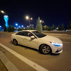 Hyundai Elantra 2022