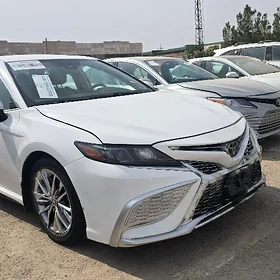 Toyota Camry 2022