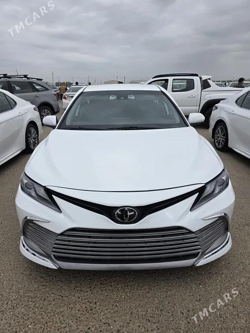 Toyota Camry 2023 - 1