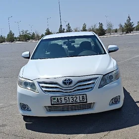Toyota Camry 2010