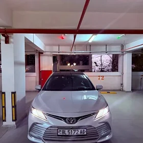 Toyota Camry 2018