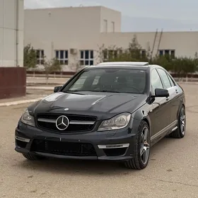 Mercedes-Benz 300-Class 2011