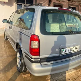 Opel Sintra 1999
