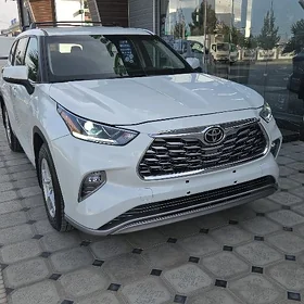 Toyota Highlander 2022