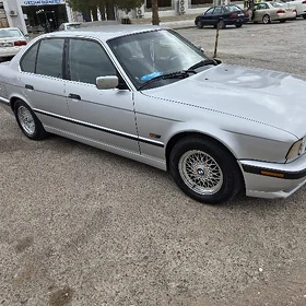 BMW 525 1990