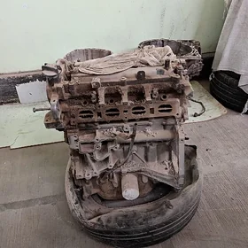 mator nissan versa 1.8