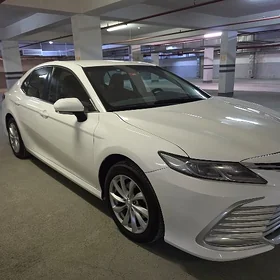 Toyota Camry 2022
