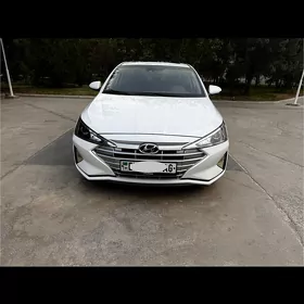 Hyundai Elantra 2020