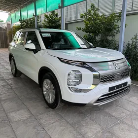 Mitsubishi Outlander 2026