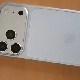 iPhone 17 Pro Max Poddelka