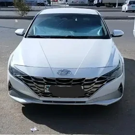 Hyundai Elantra 2020
