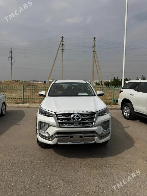 Toyota Fortuner 2026 - 1