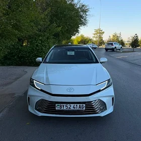 Toyota Camry 2025