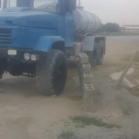 Ural 4320 1990