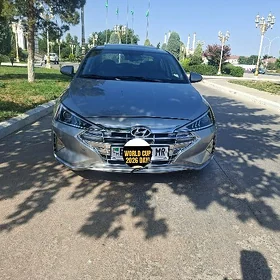 Hyundai Elantra 2020