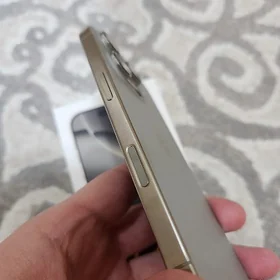 Iphone 16pro⚪️