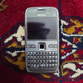 Nokia E72
