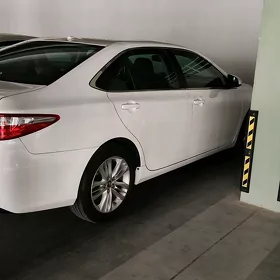 Toyota Camry 2016