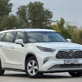 Toyota Highlander 2021